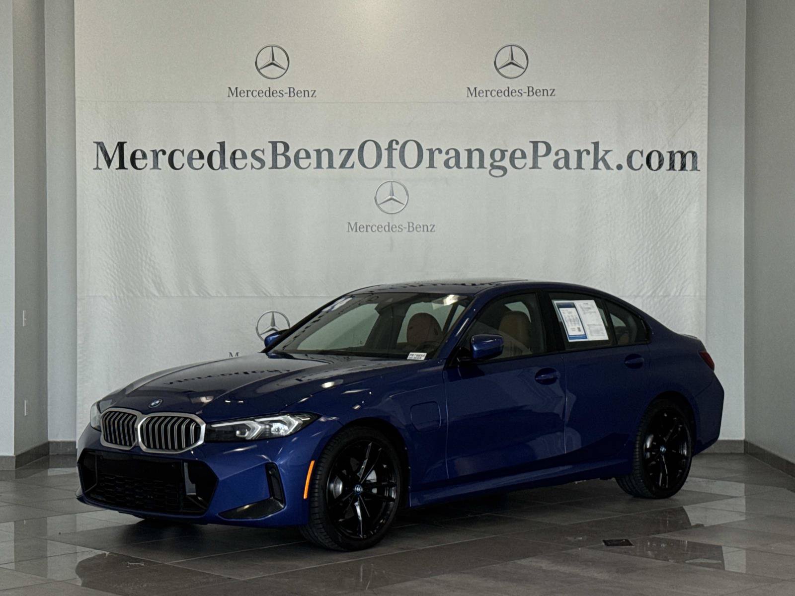 Used 2024 BMW 330e RWD image 1
