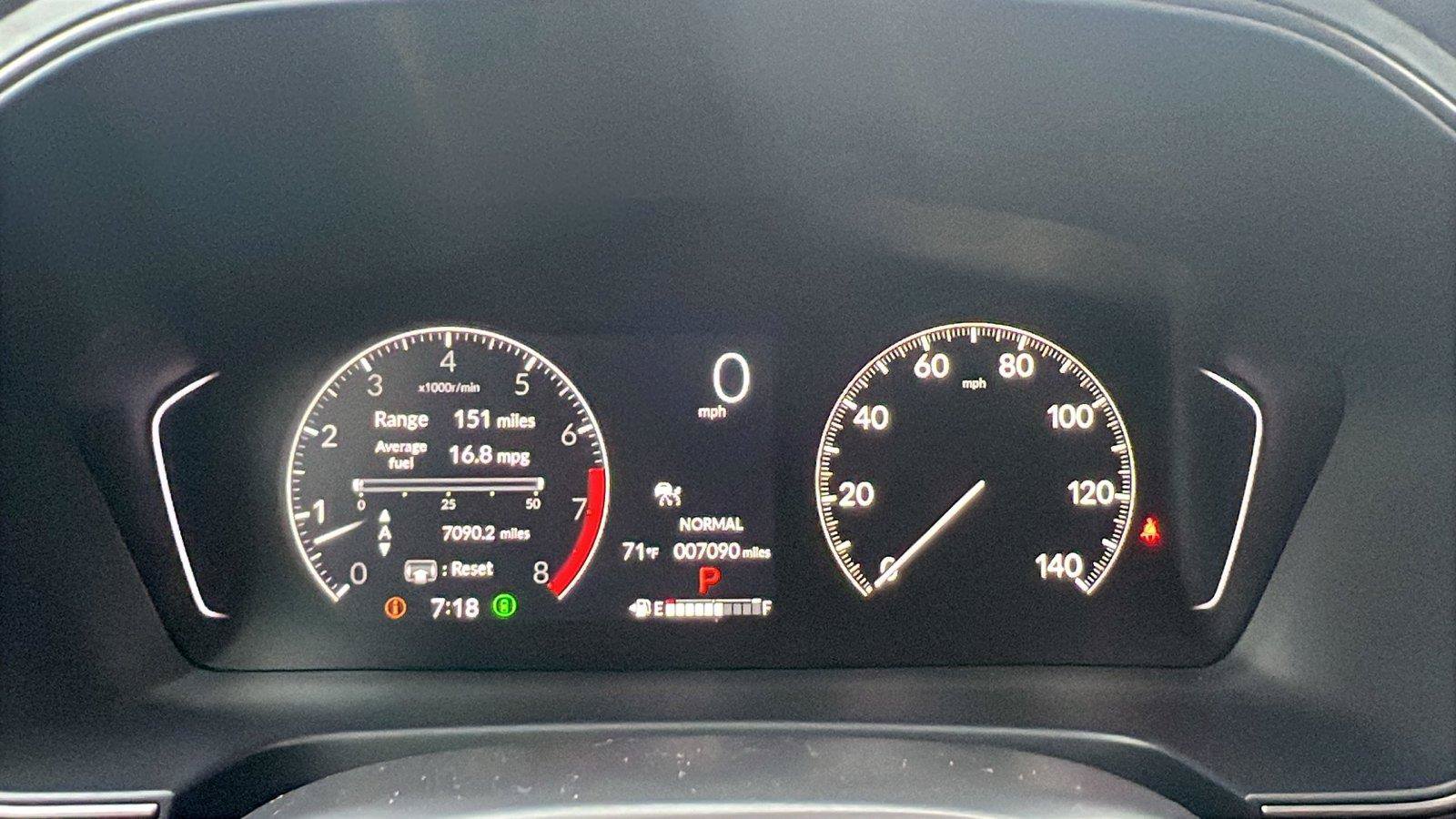 Used 2025 Honda Pilot TrailSport image 33