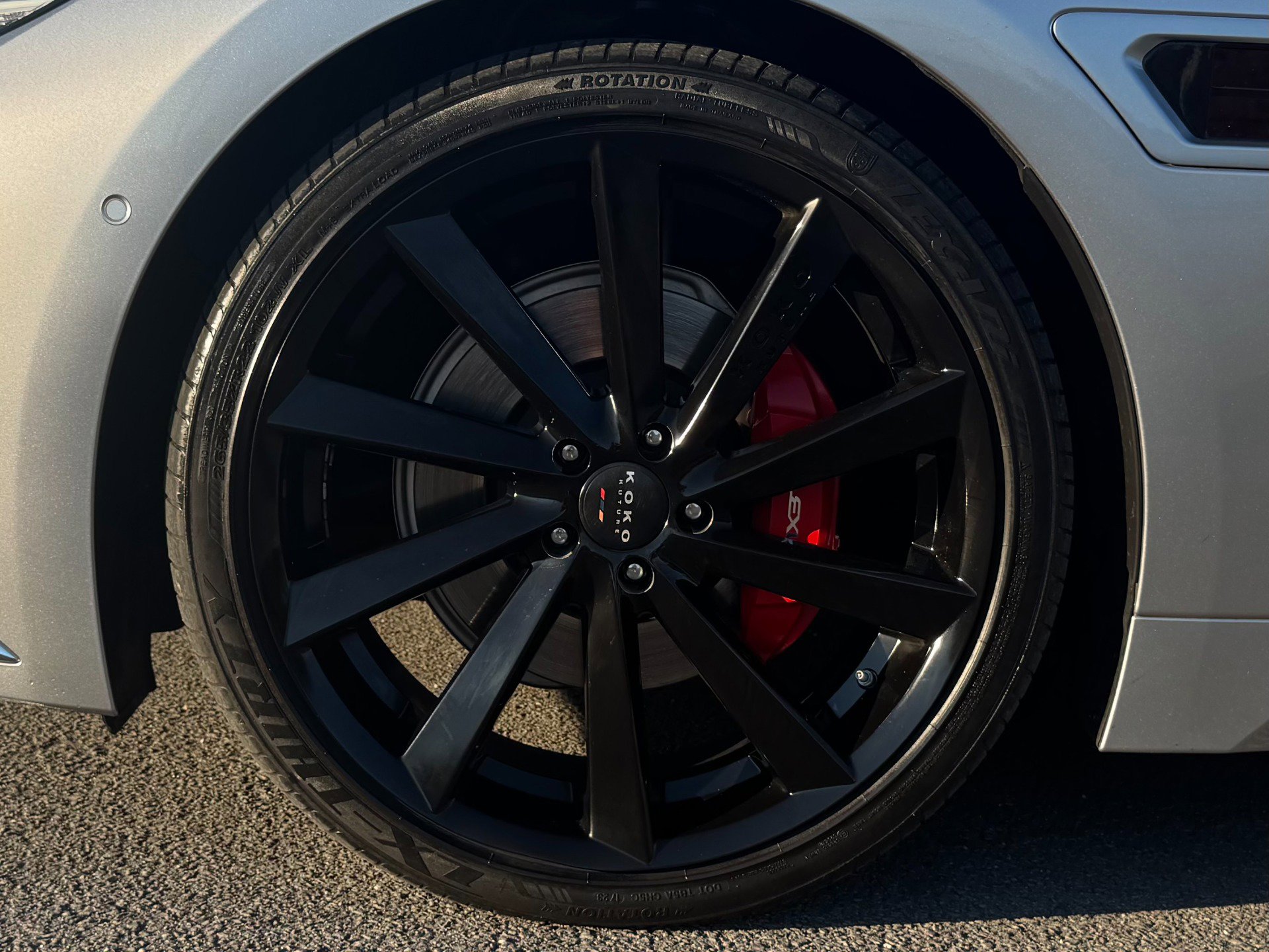 Used 2023 Lexus LS 500h AWD w/ Luxury Package image 11