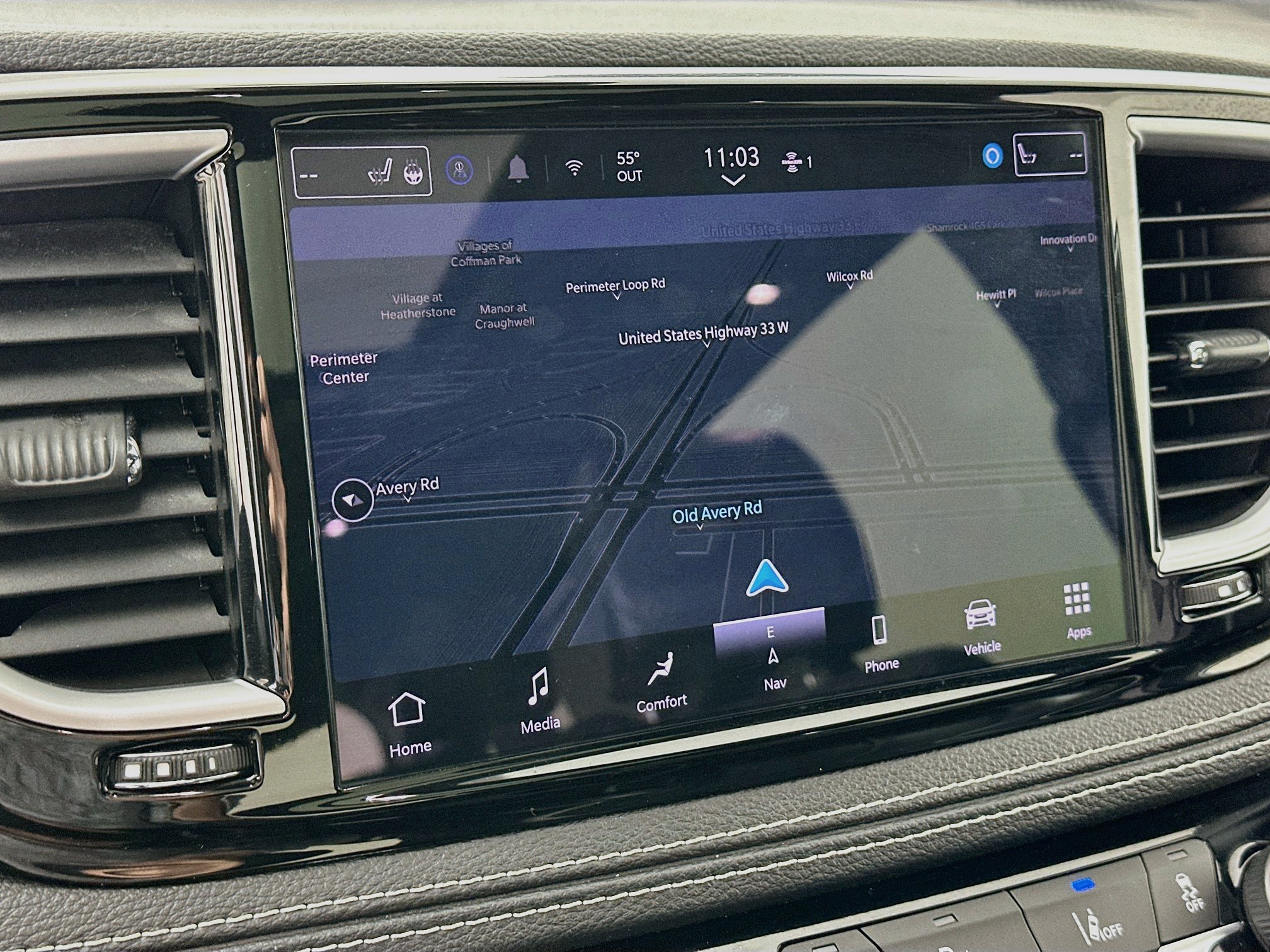 Used 2025 Chrysler Pacifica Limited FWD image 17