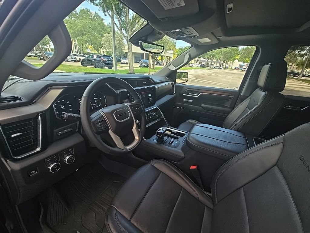 Used 2024 GMC Sierra 1500 Denali w/ Technology Package AWD/4WD image 17
