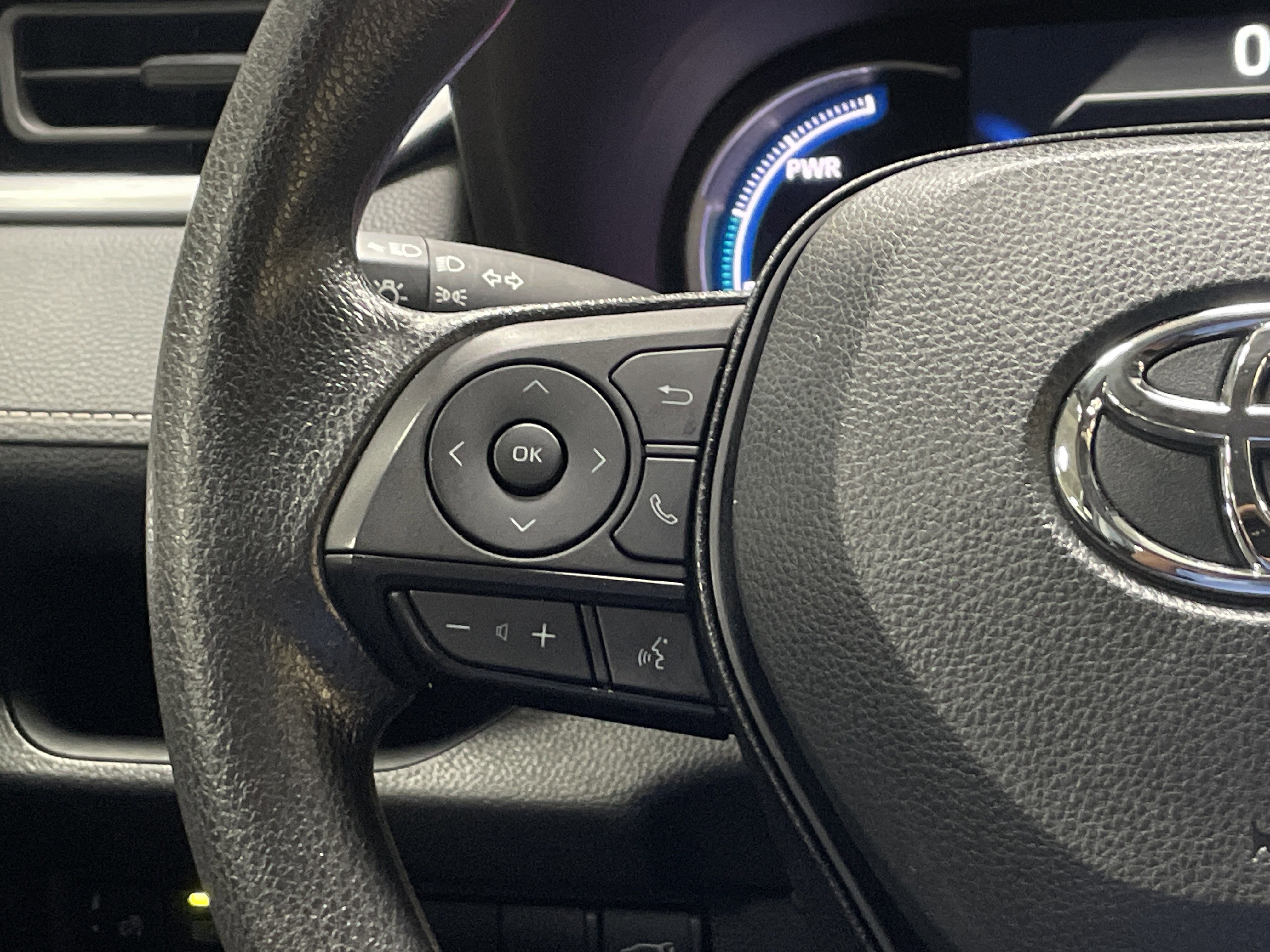 Used 2025 Toyota RAV4 XLE w/ Convenience Package AWD/4WD image 19