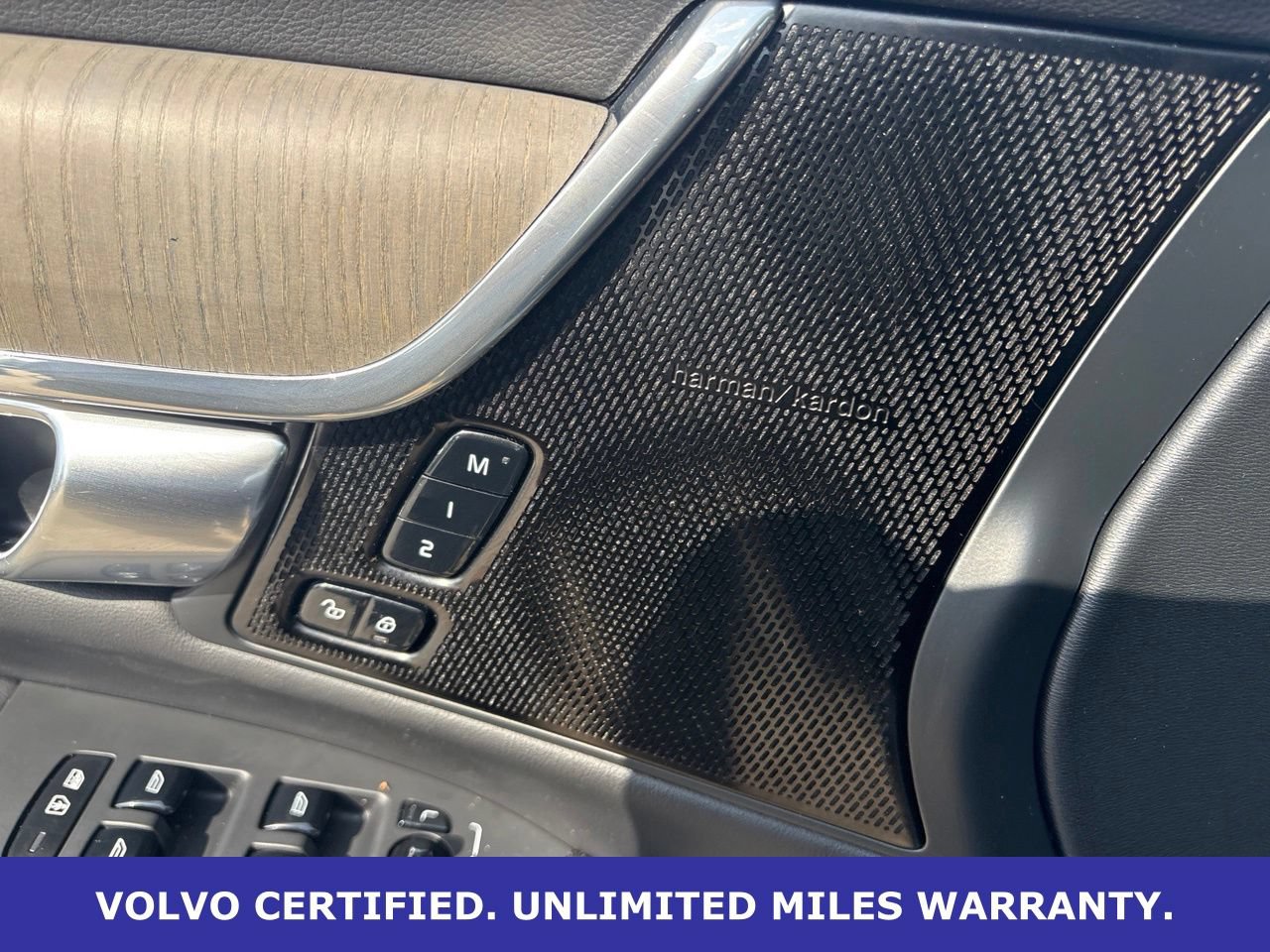 Certified 2025 Volvo V90 B6 Cross Country Ultra AWD/4WD image 15