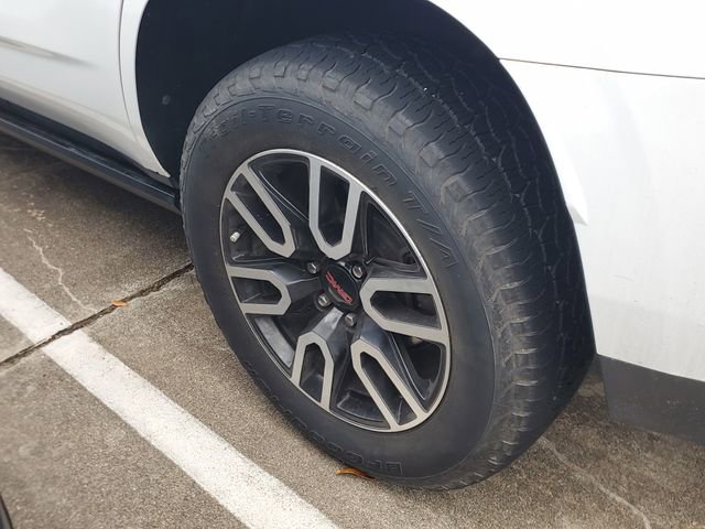 Used 2021 GMC Yukon AT4 w/ AT4 Premium Package image 7