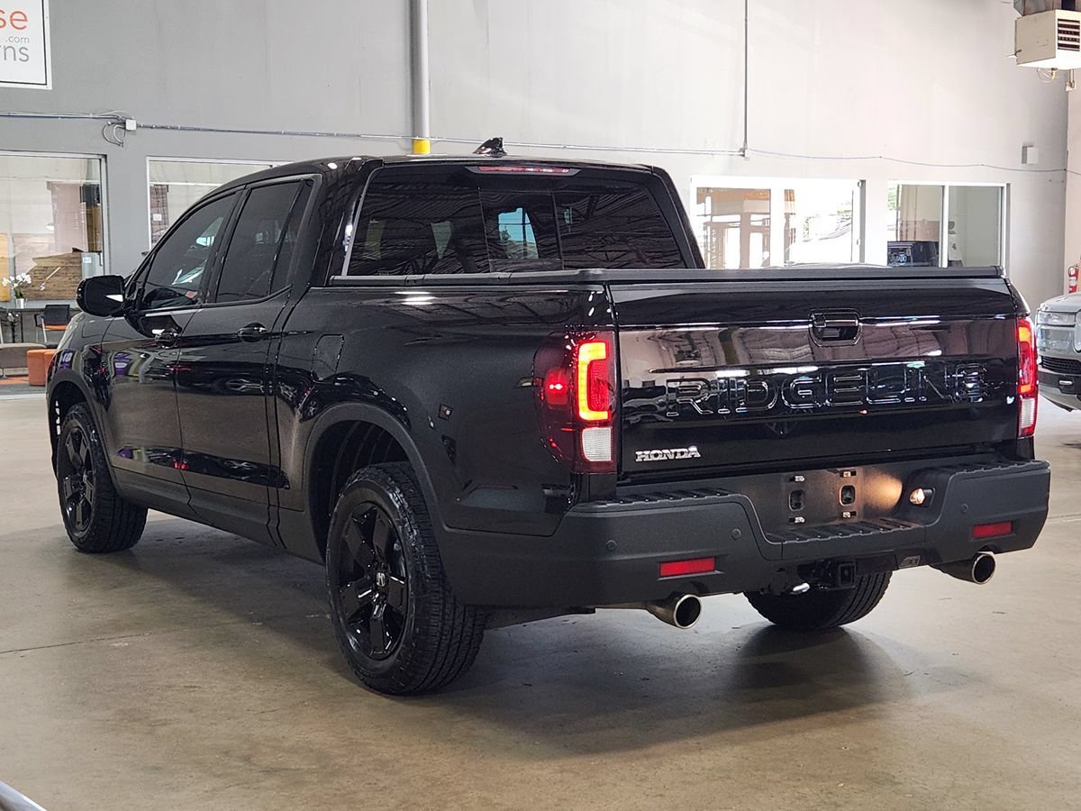 Used 2024 Honda Ridgeline Black Edition image 11