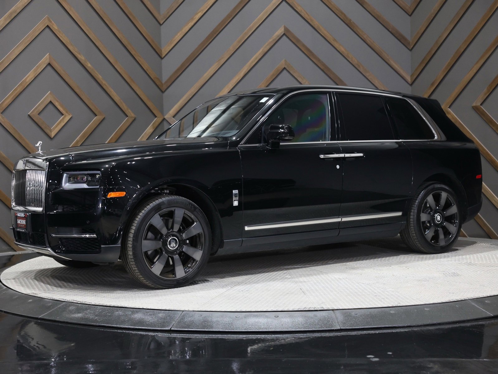 Used 2019 Rolls-Royce Cullinan image 54