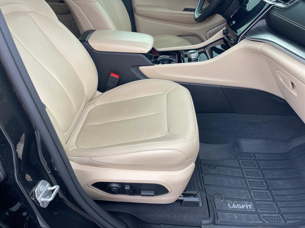 Used 2021 Jeep Grand Cherokee L Limited image 18