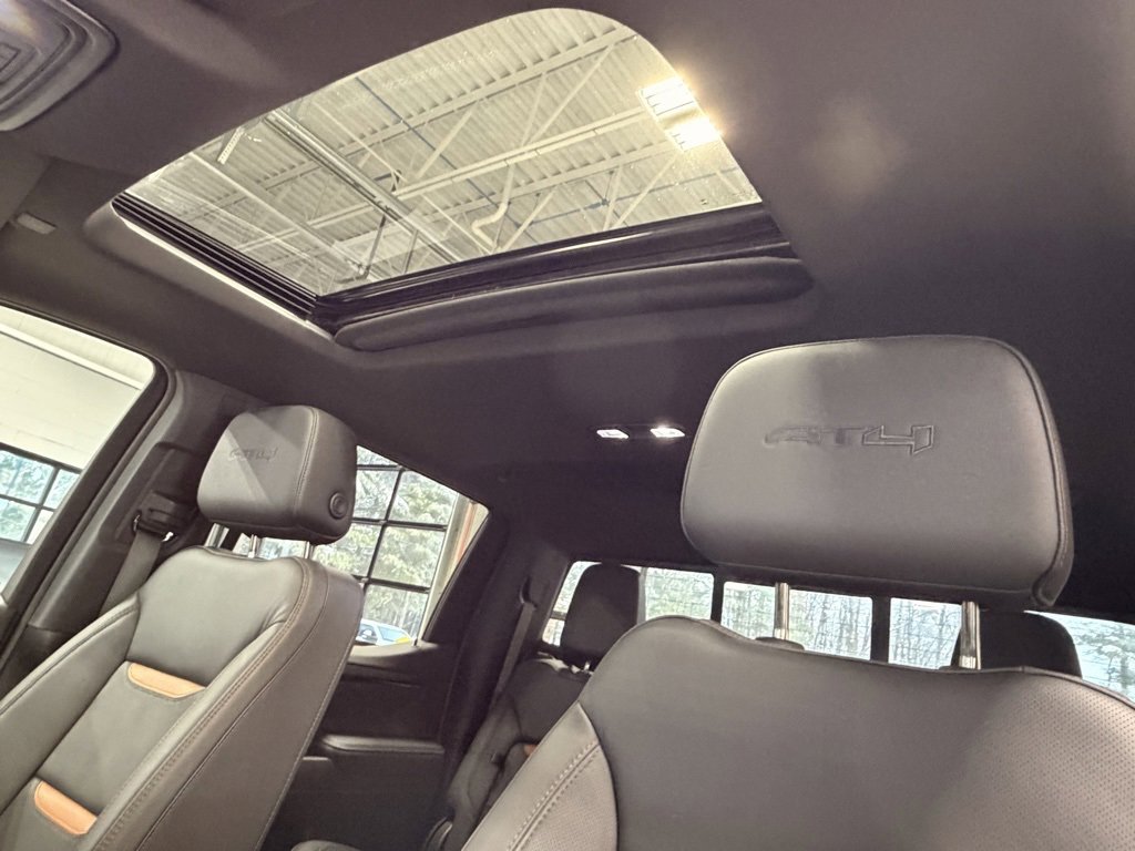 Used 2025 GMC Sierra 1500 AT4 w/ AT4 Premium Package image 31