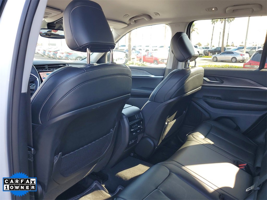 Used 2023 Jeep Grand Cherokee Limited w/ MOPAR Finishing Package image 13