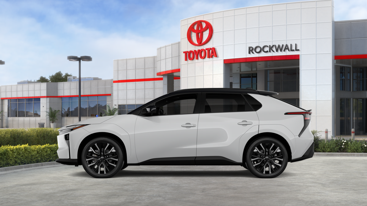 New 2026 Toyota bZ FWD image 30