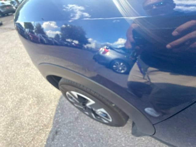 Certified 2025 Nissan Kicks SV w/ Charging Package AWD/4WD image 27