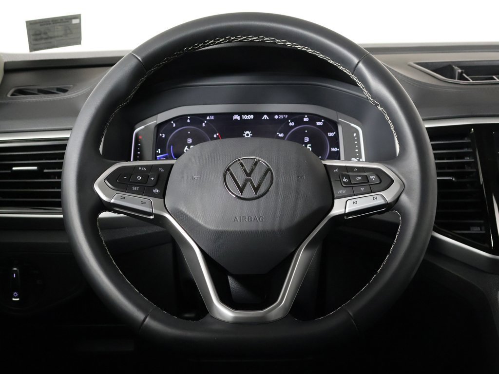 Used 2023 Volkswagen Atlas SE image 37