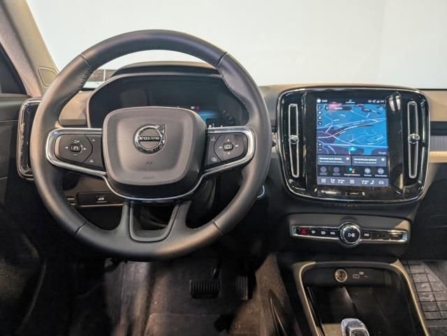 Used 2026 Volvo XC40 B5 Plus w/ Protection Package Premier image 13
