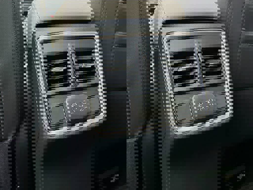 Used 2023 Subaru Forester Limited image 13