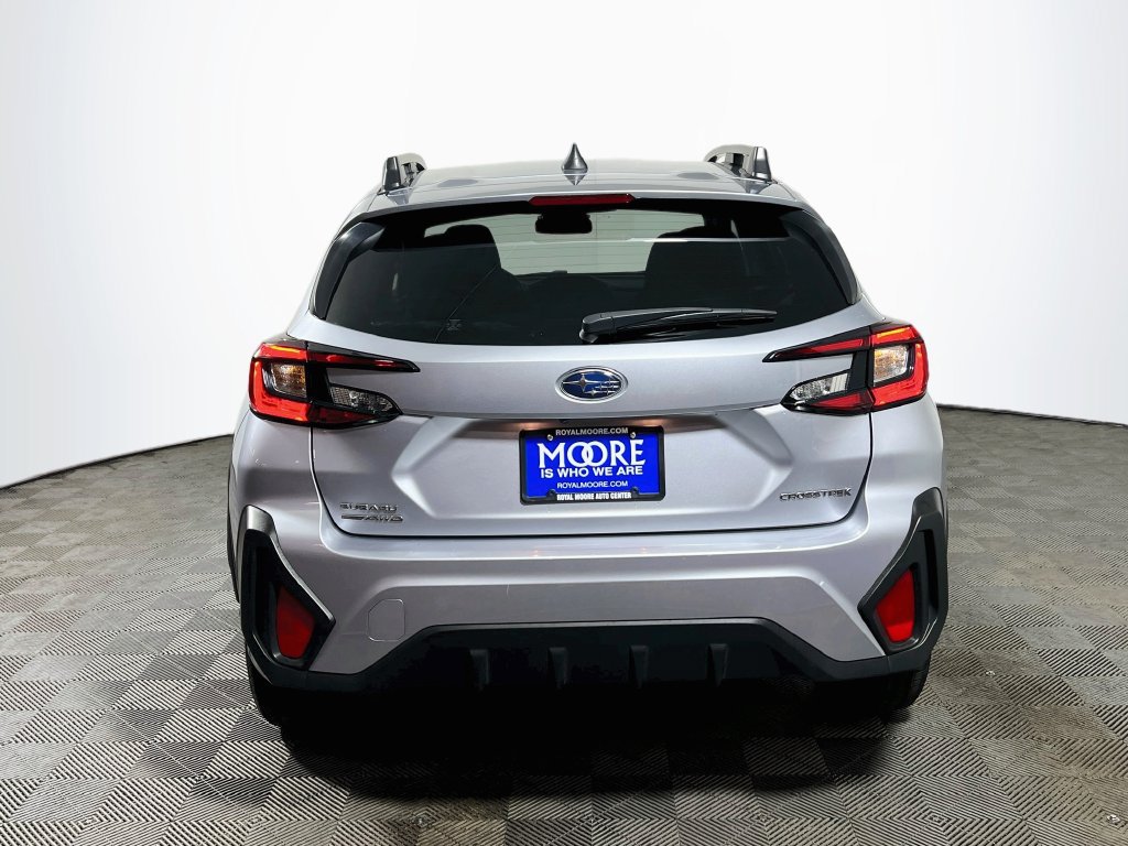 Used 2025 Subaru Crosstrek 2.5i Premium AWD/4WD image 6