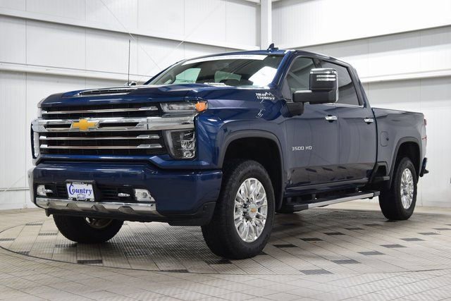 Used 2022 Chevrolet Silverado 3500 High Country AWD/4WD image 3