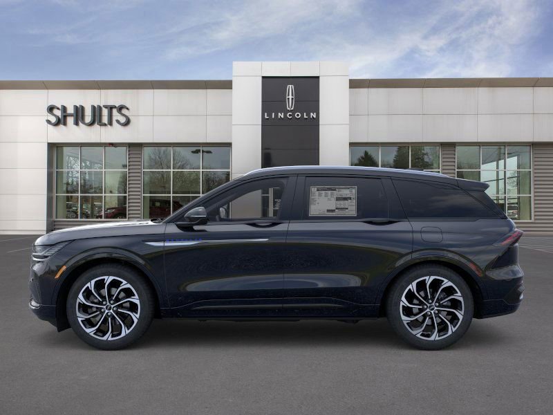 New 2026 Lincoln Nautilus Reserve image 4