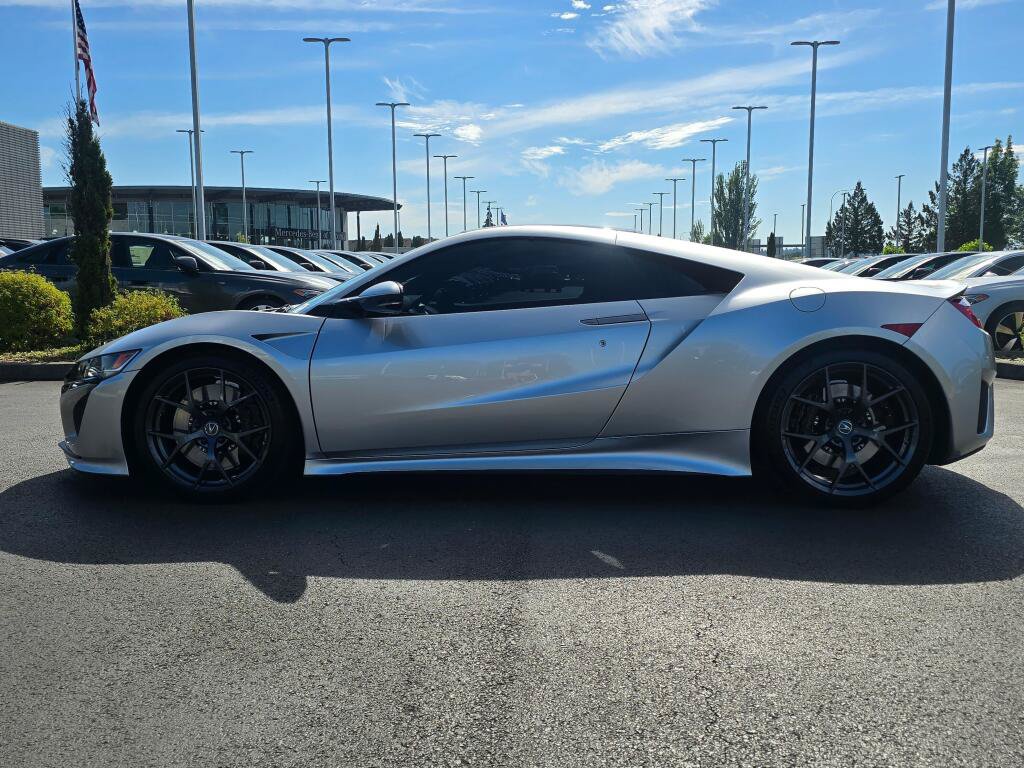 Used 2017 Acura NSX AWD/4WD image 2