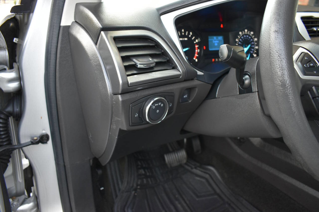 Used 2016 Ford Fusion S image 16