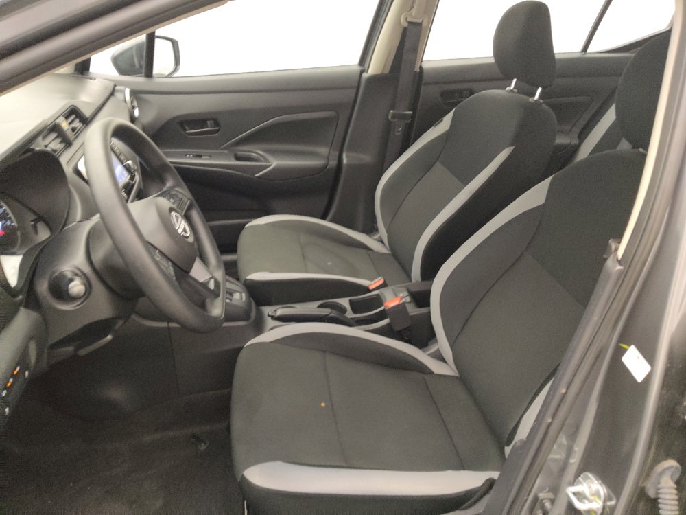 Used 2025 Nissan Versa S FWD image 17