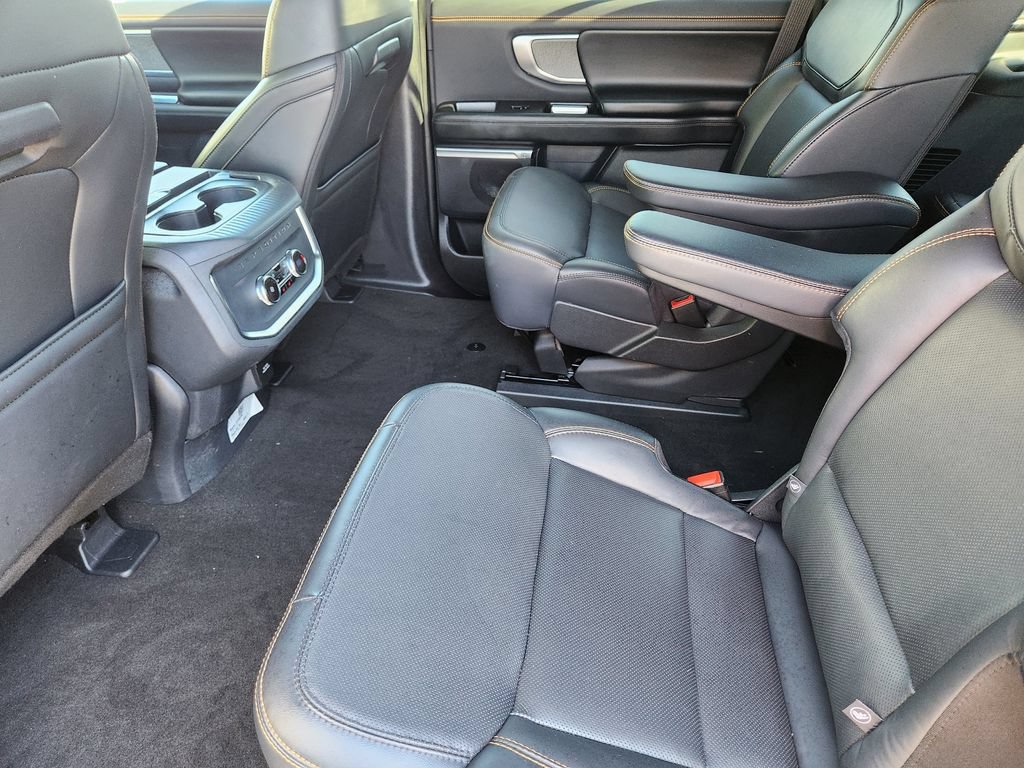 Used 2025 Ford Expedition Tremor AWD/4WD image 16