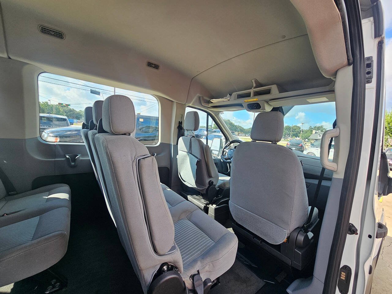 Used 2016 Ford Transit 350 XLT RWD image 8