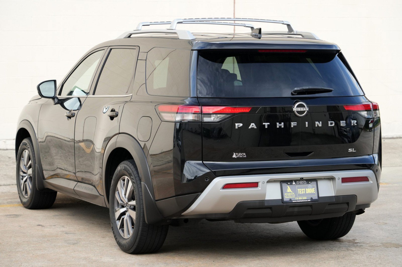 Used 2022 Nissan Pathfinder SL FWD image 48