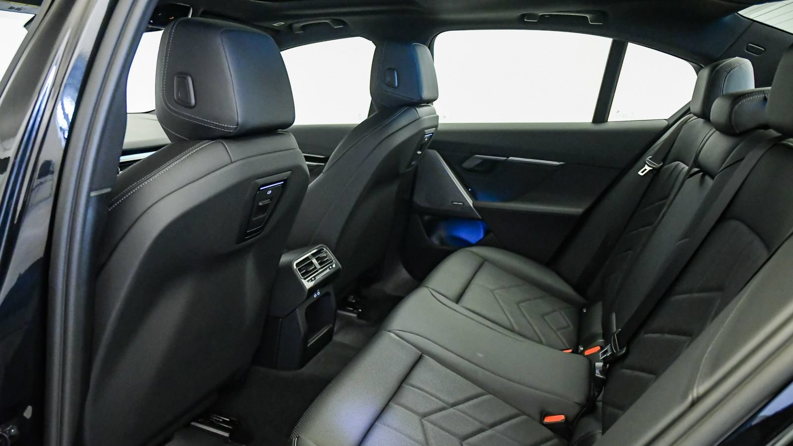 Used 2026 BMW 530i RWD image 19