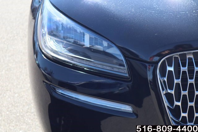 Used 2022 Lincoln Corsair AWD w/ Premium Package image 11