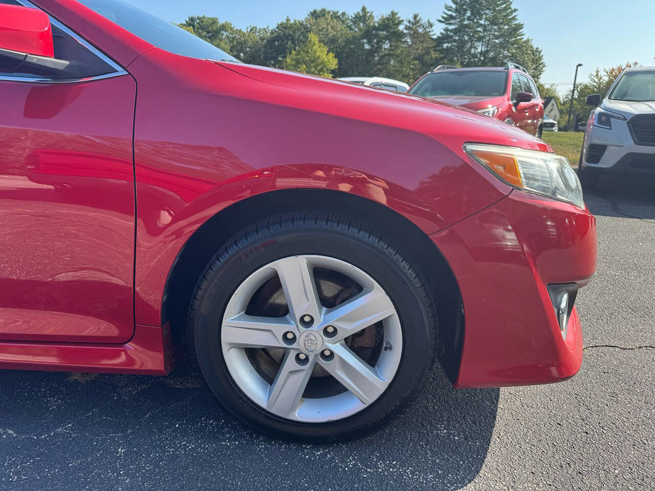 Used 2014 Toyota Camry SE image 9