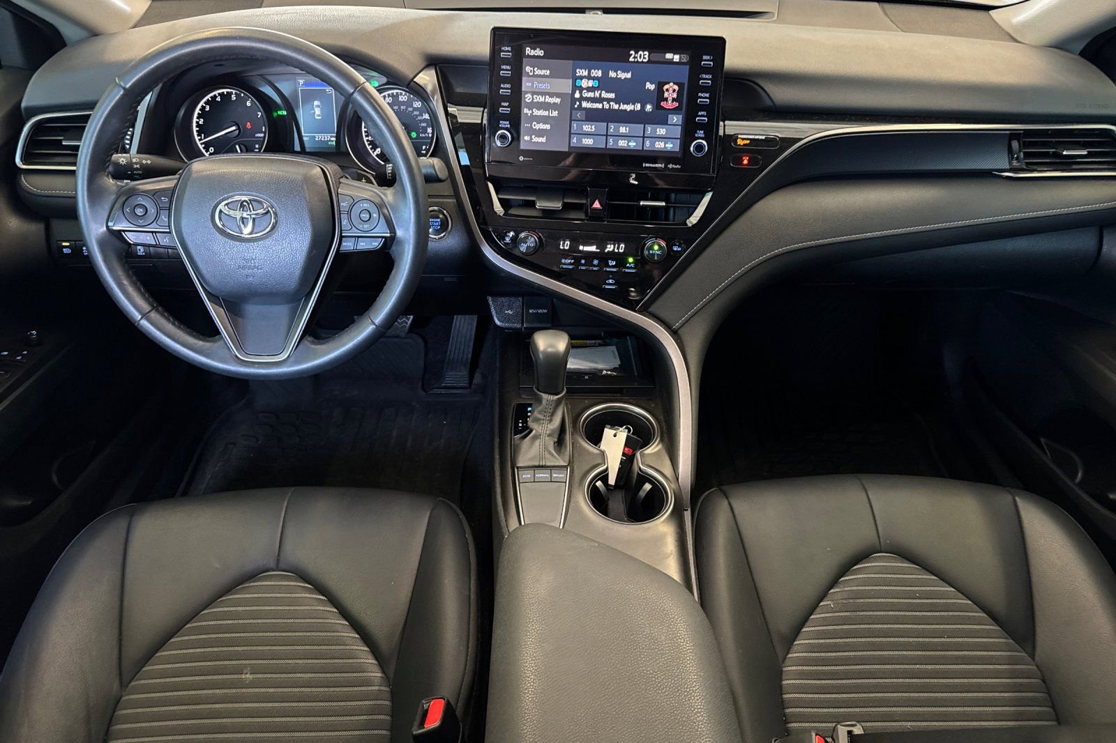 Used 2024 Toyota Camry SE w/ Audio Upgrade Package FWD image 16