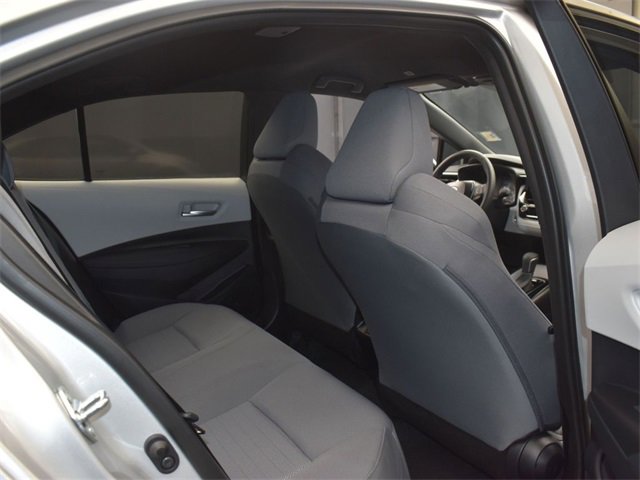 Used 2025 Toyota Corolla SE image 11