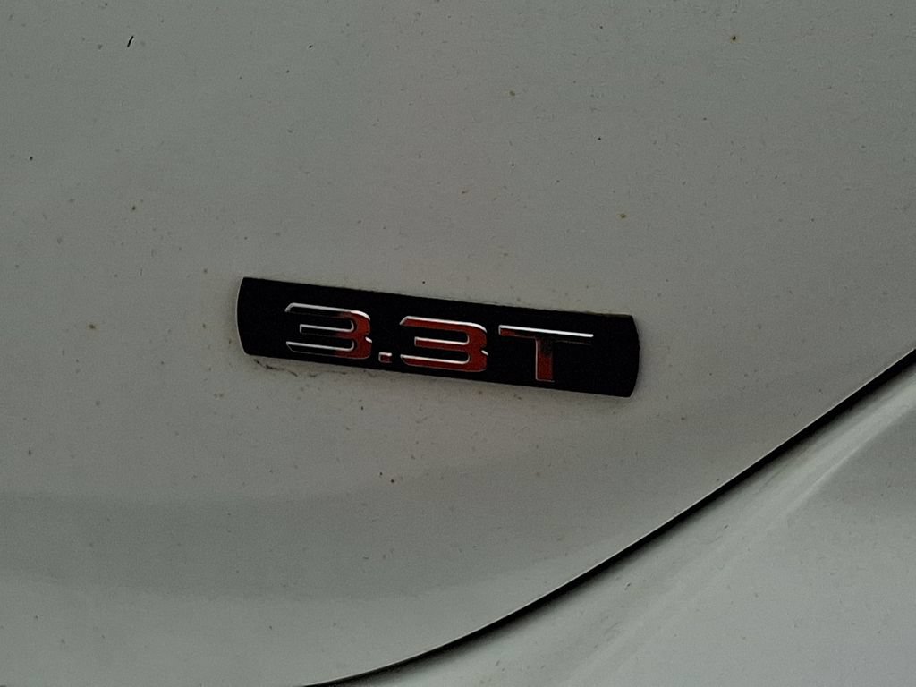 Used 2022 Genesis G70 3.3T RWD image 28