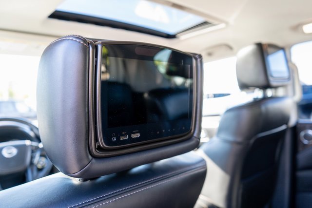 Used 2022 Nissan Armada Platinum w/ Captain's Chairs Package image 14
