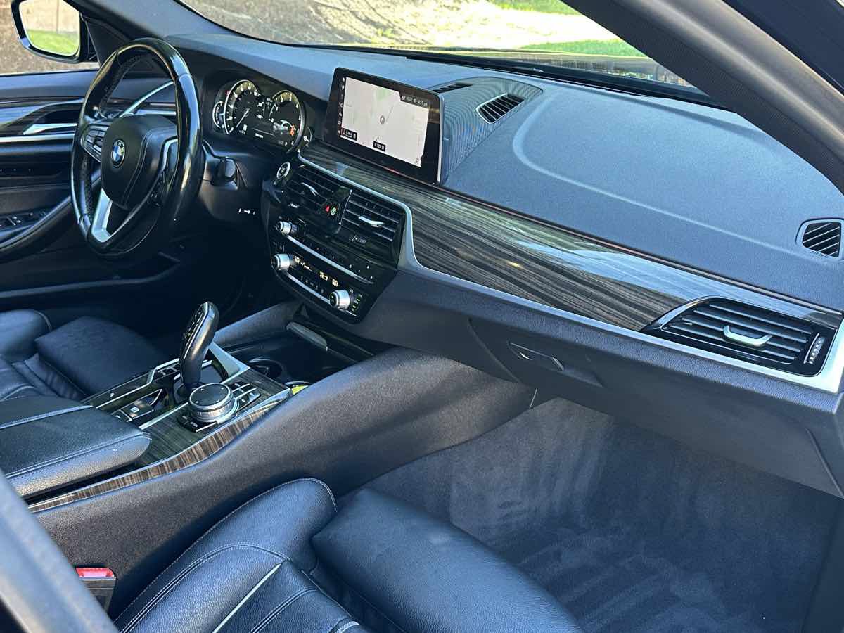 Used 2019 BMW 540i xDrive AWD/4WD image 25