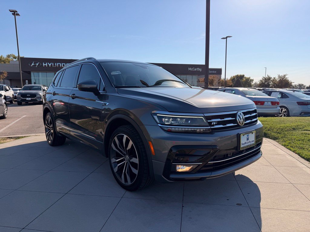 Used 2020 Volkswagen Tiguan SEL Premium R-Line w/ 3rd Row Seat Package AWD/4WD image 11