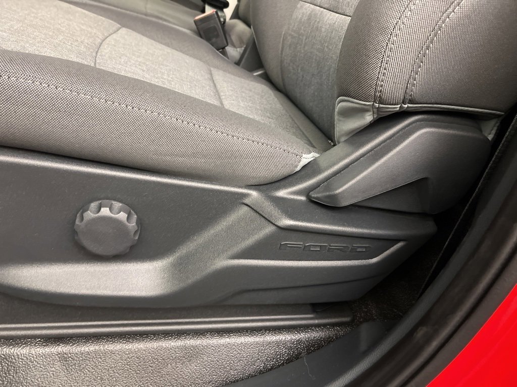 New 2025 Ford F550 4x4 Regular Cab Super Duty image 21