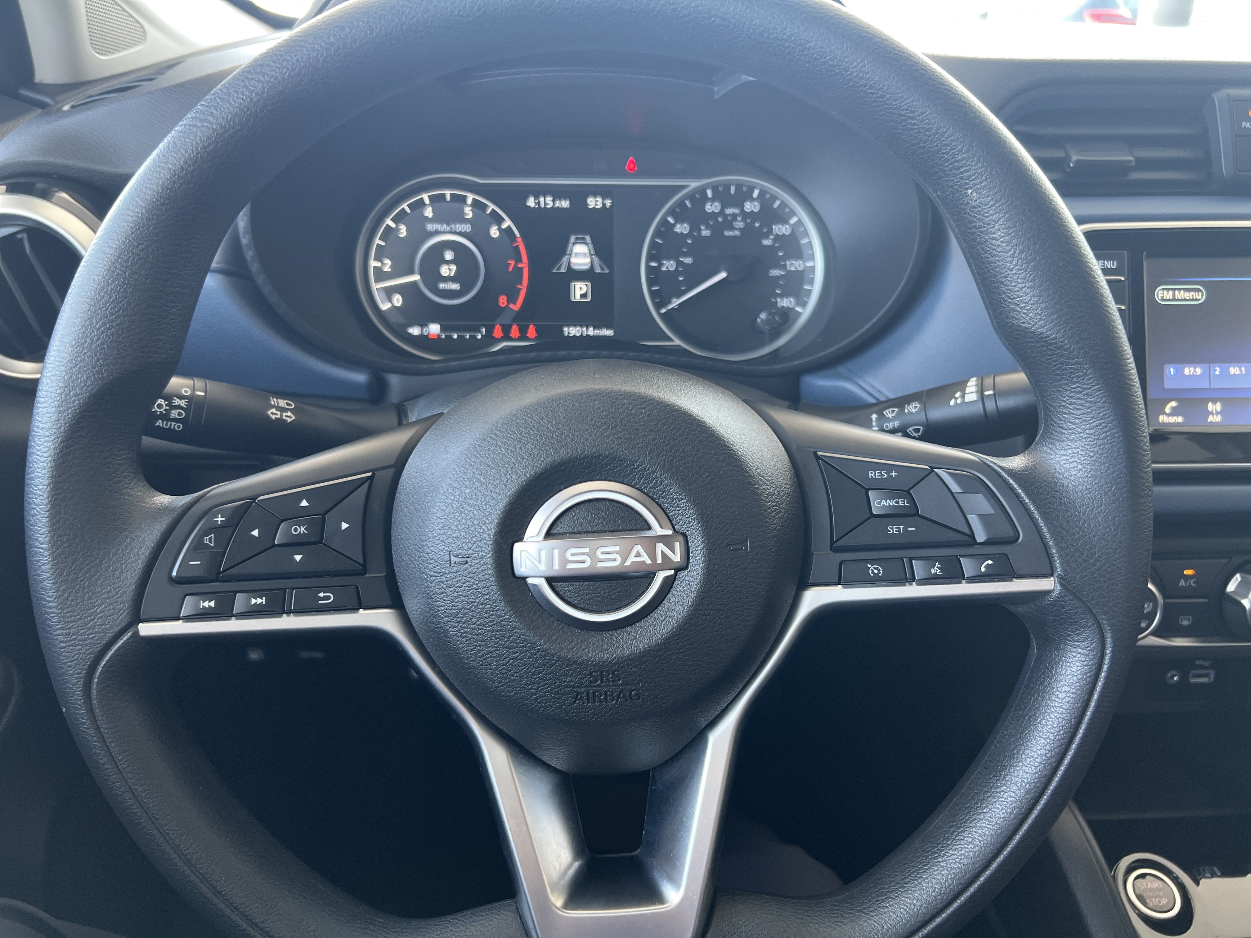 Used 2025 Nissan Versa SV FWD image 20