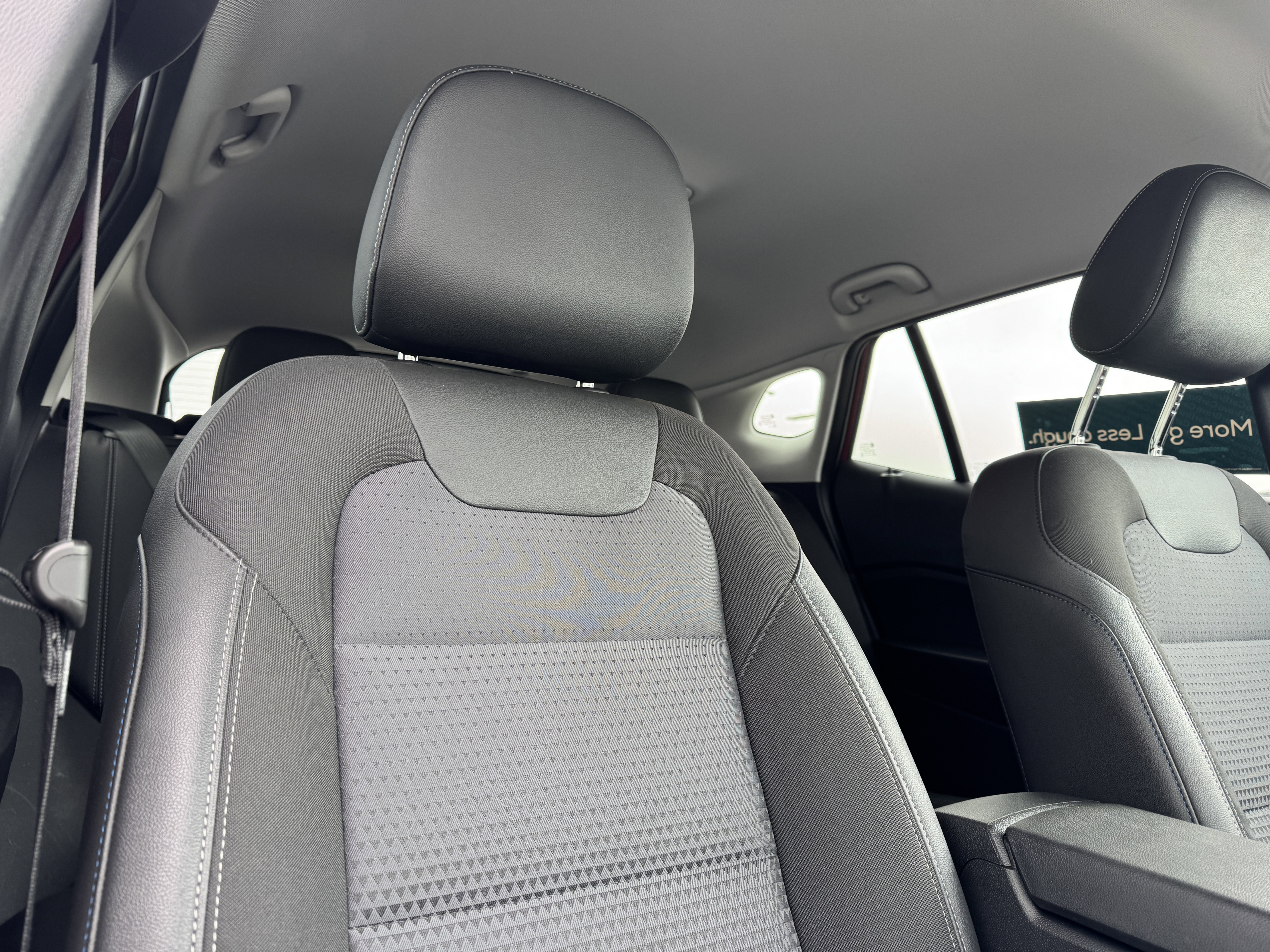 Used 2025 Chevrolet Trax LT image 23