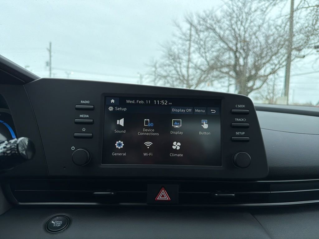 New 2026 Hyundai Elantra Sport FWD image 21