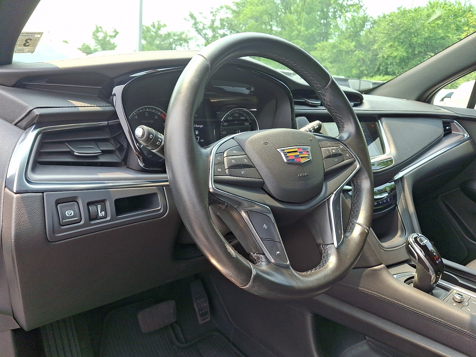 Certified 2023 Cadillac XT5 Luxury AWD/4WD image 15