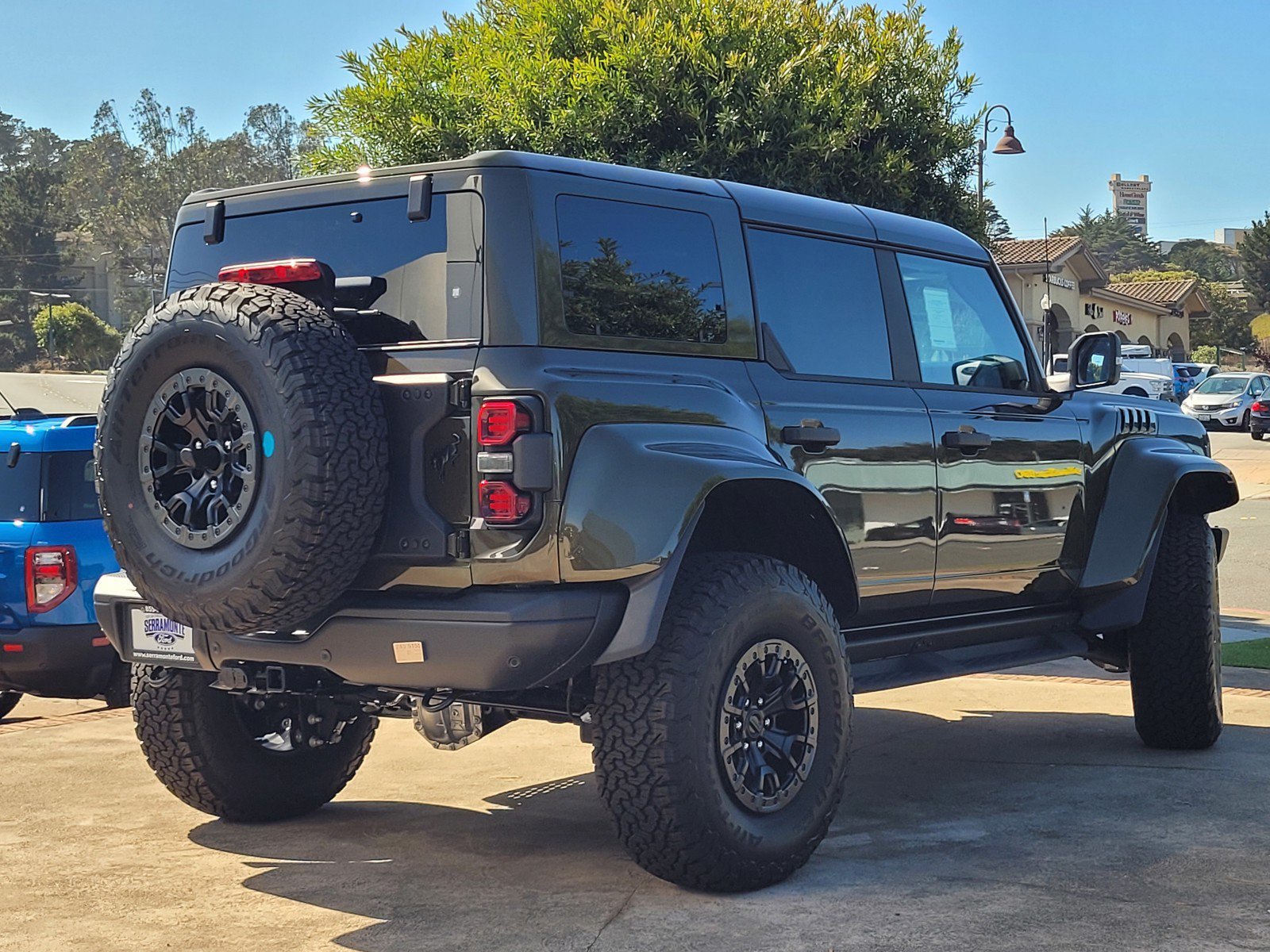 New 2026 Ford Bronco Raptor w/ Interior Carbon Fiber Pack AWD/4WD image 4