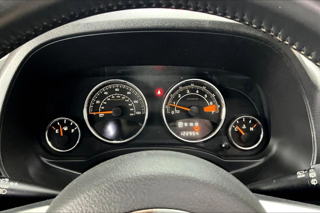 Used 2015 Jeep Compass High Altitude image 12