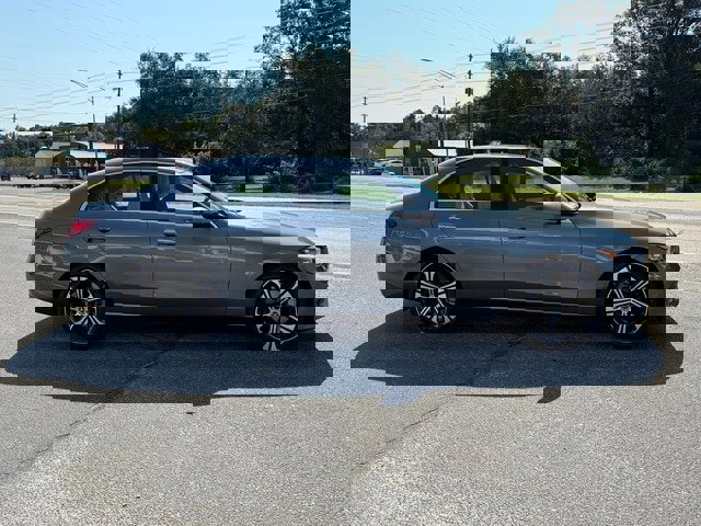 New 2025 Mercedes-Benz C 300 Sedan image 6