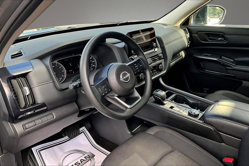 Certified 2024 Nissan Pathfinder S AWD/4WD image 17
