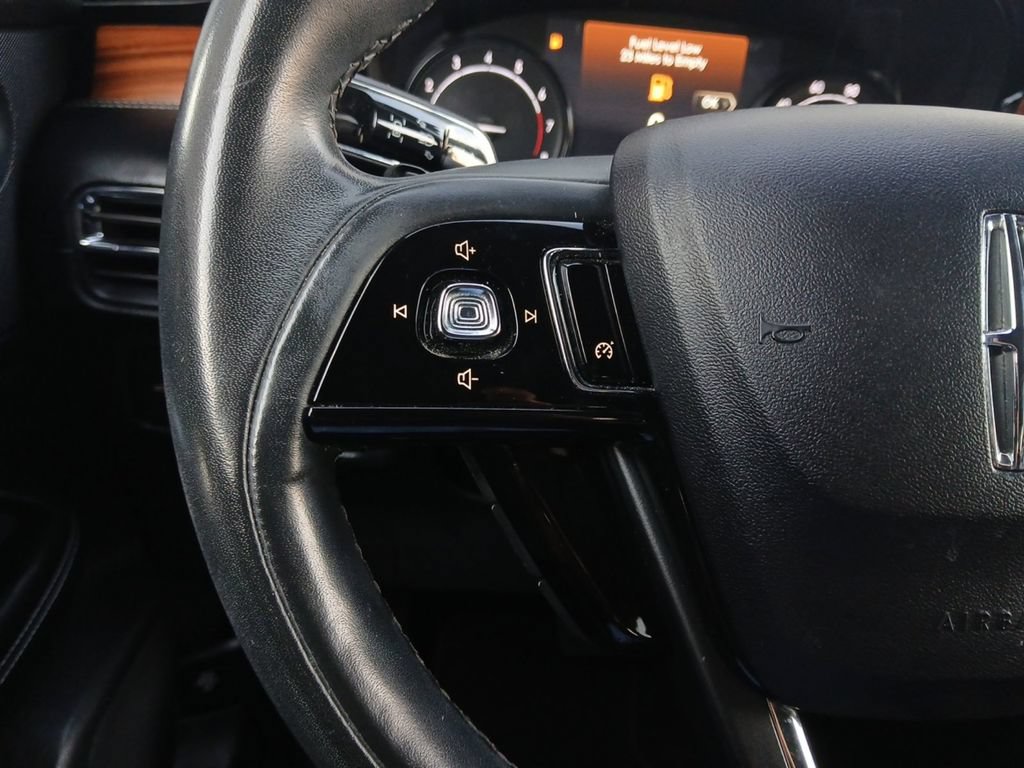 Used 2020 Lincoln Corsair Reserve FWD image 11