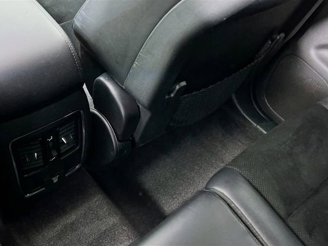 Used 2018 Jeep Grand Cherokee Altitude image 25