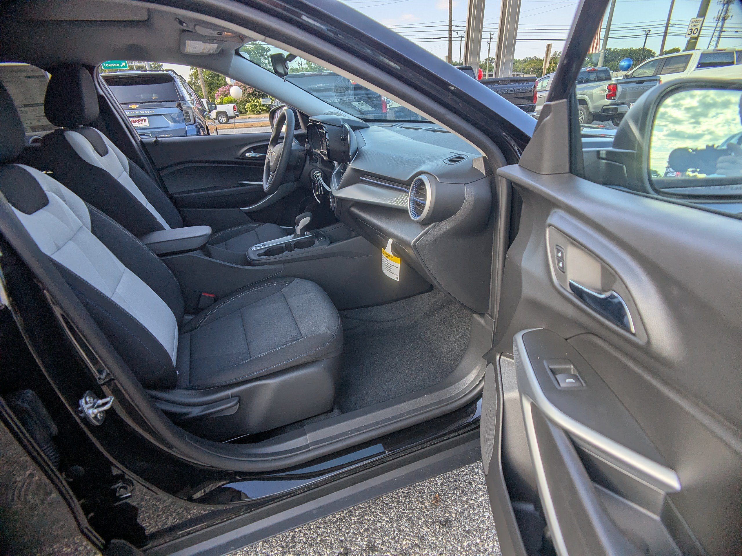 New 2026 Chevrolet Trax LS FWD image 11