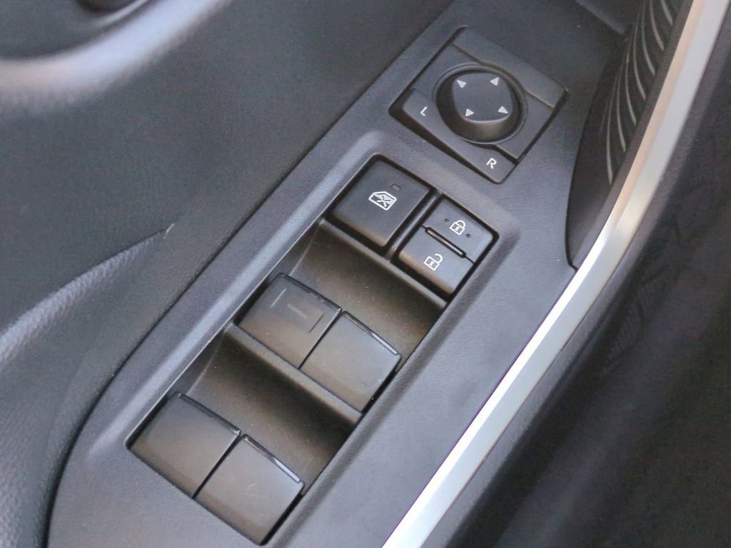 Used 2025 Toyota RAV4 LE image 22