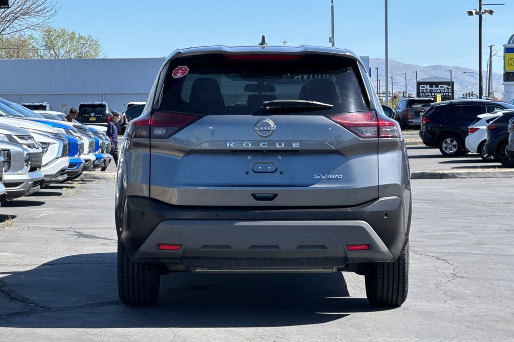Used 2023 Nissan Rogue SV image 5